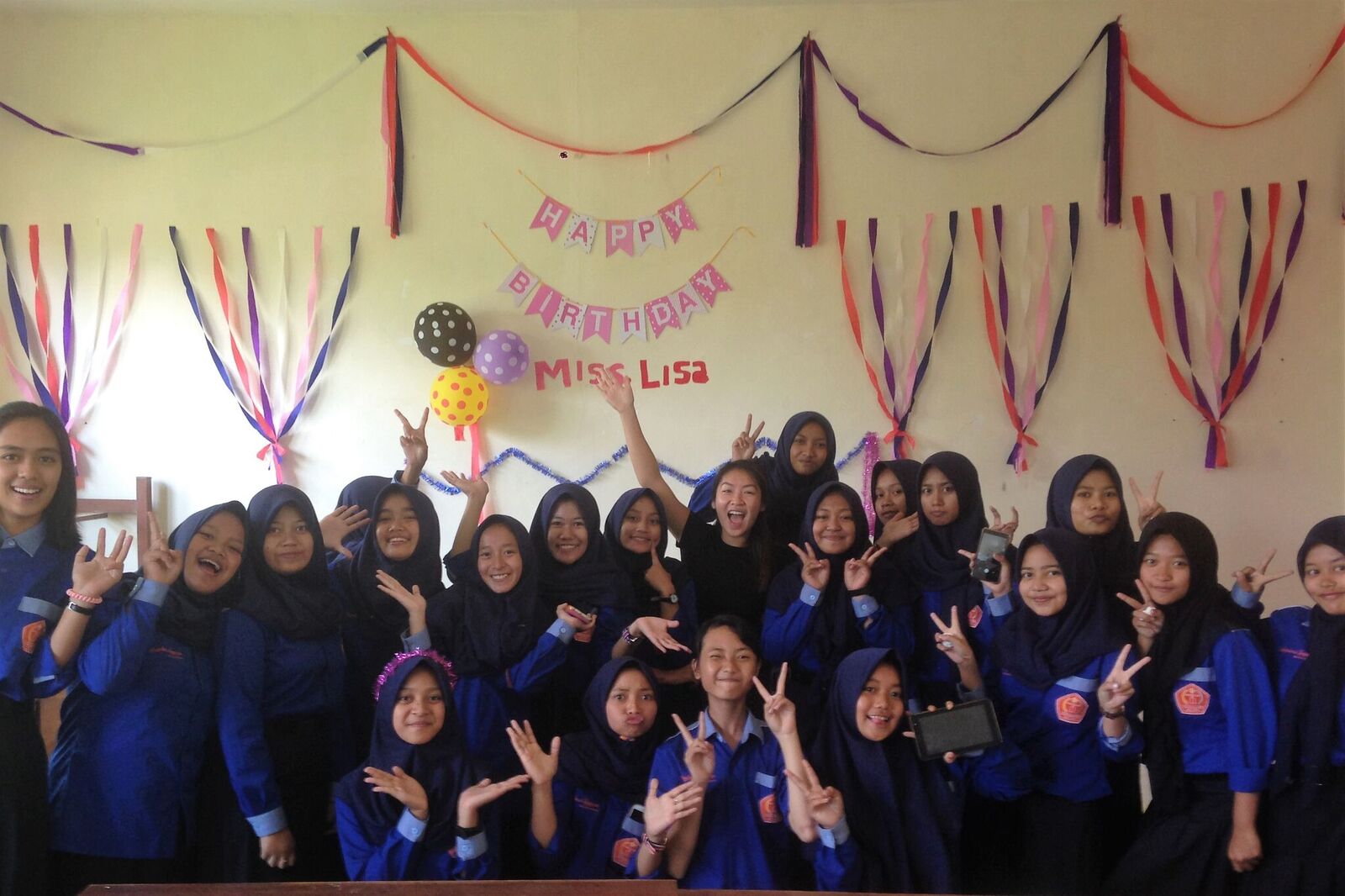 AIESEC vrijwilligers in Indonesië op hun project